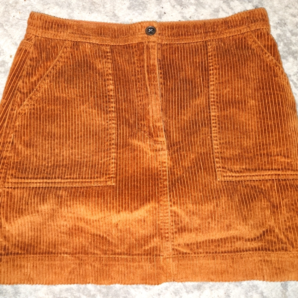 Women's Size 6 Gap Corduroy Skirt 100% Cotton